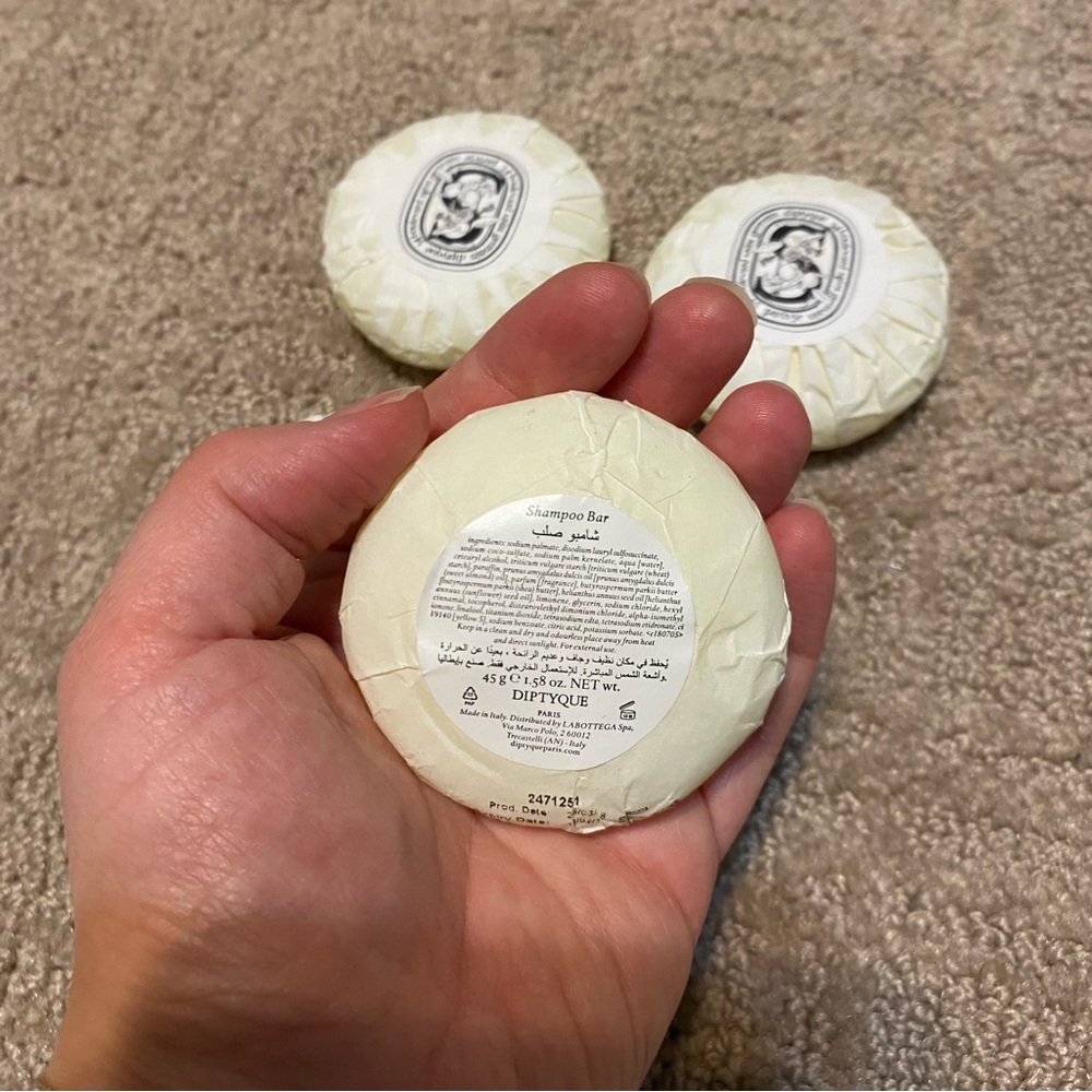 New {Diptyque} Shampoo Bar and Body Wash Bundle | 34 Boulevard Saint Germain - Picture 4 of 13
